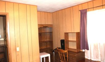 716 E Randolph St, Angola, IN 46703