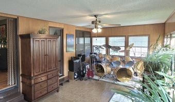 3050 Gaineswood Ave, Baxter Springs, KS 66713