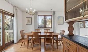 1823 Gramsie Rd, Arden Hills, MN 55112