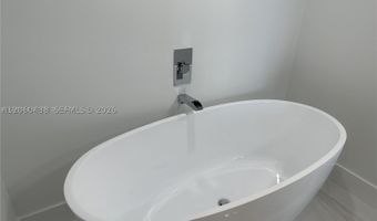 19101 NE 36th Ct 1811, Aventura, FL 33180