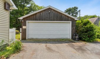 44 Nod Rd, Clinton, CT 06413