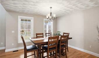 1268 Central Ave, Johnston, RI 02919