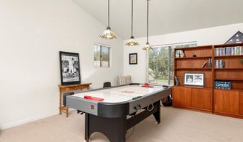 32201 Joaquin Dr, Acton, CA 93510