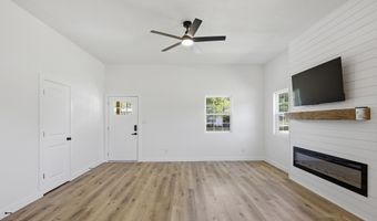 509 Orchard St, Alba, MO 64830
