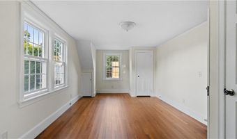 20 Bowen St, East Providence, RI 02916
