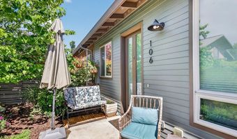 106 Dunn Cir, Ashland, OR 97520