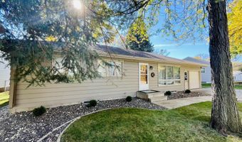 117 Elizabeth Dr, Aberdeen, SD 57401