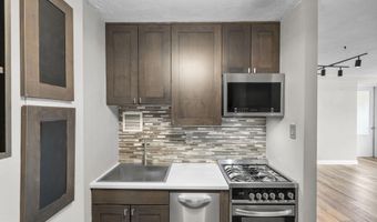 1021 ARLINGTON Blvd 806, Arlington, VA 22209