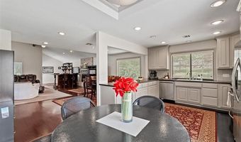 201 Clear Ridge Ct, Bartlesville, OK 74006