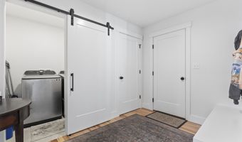 173 Tamrox Dr, Arundel, ME 04046