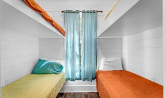 4063 Blue Jay St, Bay St. Louis, MS 39520