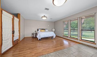 1323 Hilltop Dr, Alma, AR 72921