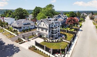 318 Farmington Ave, Cranston, RI 02920