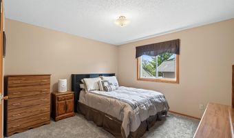 6043 Kalland Dr NE, Albertville, MN 55301