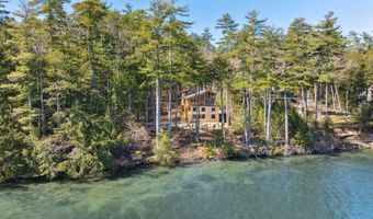 62 Red Gate Ln, Center Harbor, NH 03226