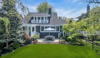 7 Sunset Dr, Asbury Park, NJ 07712