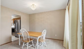 1209 8th Ave SE, Altoona, IA 50009
