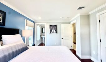 44 Tuckerman Ave, Middletown, RI 02842