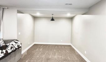2737 Pinfire Crk, Ammon, ID 83406