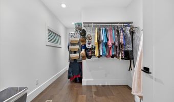 810 Spyglass Hill Dr, Bedford, IN 47421
