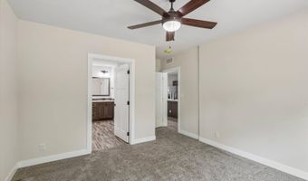 7368 NE BERWICK Dr 3, Ankeny, IA 50021