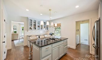 7022 Lancer Dr, Charlotte, NC 28226