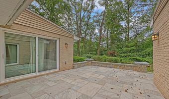 7400 BRADDOCK Rd, Annandale, VA 22003