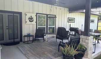 410 S Wickham St, Alvord, TX 76225