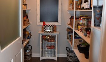 8034 Clearwater Ct, Plainfield, IN 46168