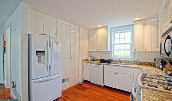 38 SHIPCARPENTER Sq, Lewes, DE 19958