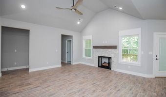 30 Selland Dr, Bella Vista, AR 72715