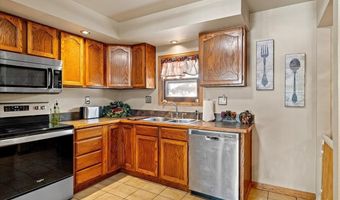 2532 E 15TH St, Cheyenne, WY 82001