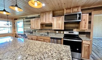 716 N Mesquite St, Hico, TX 76457