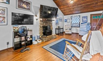 106 DK Ranch Ln, Ashland, KY 41102