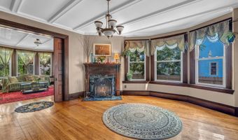 21 Laurel Ave, Auburn, ME 04210