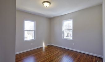 6 Levitt Ave, Bergenfield, NJ 07621