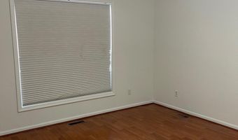 17 WHITE CRANE Dr, Berlin, MD 21811