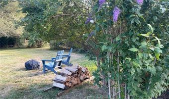 16 Pleasant View Dr, Little Compton, RI 02837