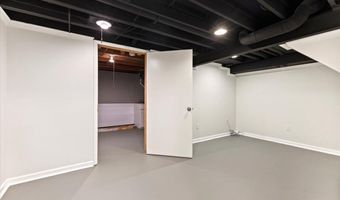 3600 Windemere Dr, Ann Arbor, MI 48105