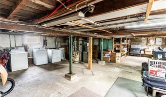131 Roma St, East Providence, RI 02914