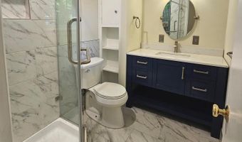 8925 FALLING CREEK Ct, Annandale, VA 22003