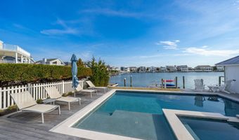 19 Sea Gull Dr, Avalon, NJ 08202