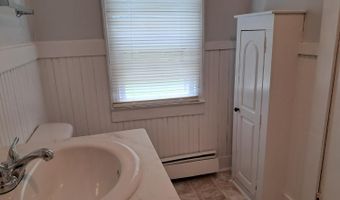 208 Lee Grant Ave, Appomattox, VA 24522