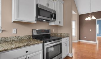 3040 Clifford Ave, Ashville, OH 43103