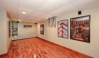 36 Old Farm Rd, Bedford, NH 03110