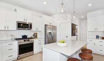 15056 Sycamore St NW, Andover, MN 55304