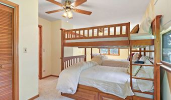 42385 N Woodbine Ave, Antioch, IL 60002