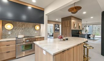 8830 NW 35th St, Ankeny, IA 50023