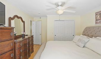 212 Lexington Ave, North Providence, RI 02904
