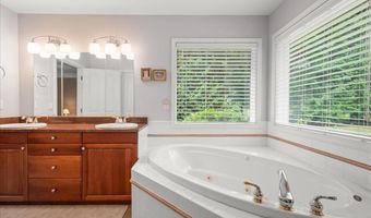 110 DOLPH Dr, Ariel, WA 98603